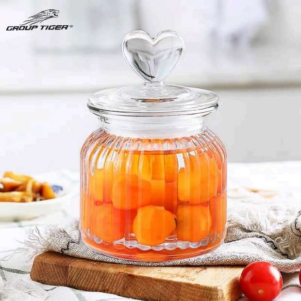 برطمان زجاج مضلع غطاء ضغط قلب ص 156/30