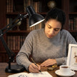 اباجورة مكتب هندسية بقاعدة لون اسود